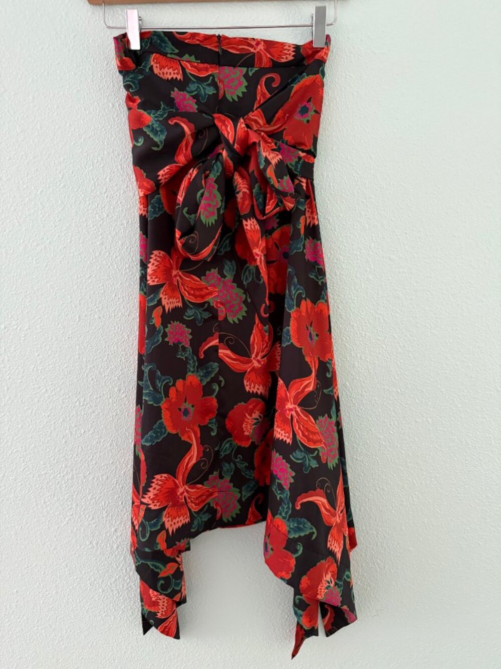 ZARA Floral Midi Skirt Asymmetric Hem Size XS - Picture 6 of 9